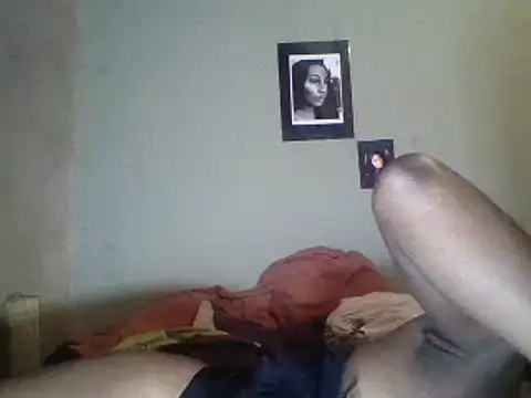 Snapshot of Moorella1 chatting on 03/19/25, 06:03 Moorella1 online show from 03/19/25, 06:03