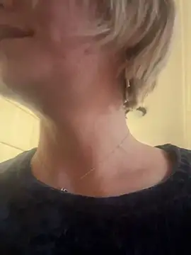 tanyagrey online show from 11/03/25, 08:18