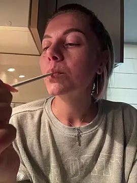 tanyagrey online show from 11/28/25, 07:30