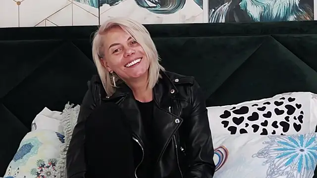 tanyagrey online show from 04/24/26, 05:42