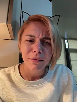 tanyagrey online show from 10/31/25, 06:43