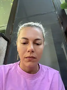 Snapshot of tanyagrey chatting on 06/19/26, 06:30 tanyagrey online show from 06/19/26, 06:30
