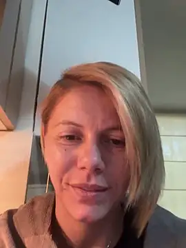 tanyagrey online show from 10/01/25, 05:45