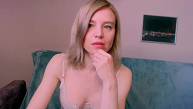 Snapshot of Eva_vagner chatting on 04/18/26, 03:53 Eva vagner online show from 04/18/26, 03:53