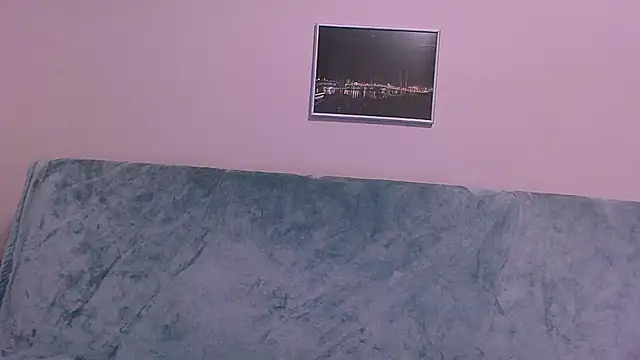 Snapshot of Eva_vagner chatting on 12/17/25, 02:27 Eva vagner online show from 12/17/25, 02:27