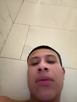 AdrianUquillas online show from 02/13/26, 06:13