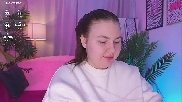 Mia  Peach online show from 03/23/25, 12:36