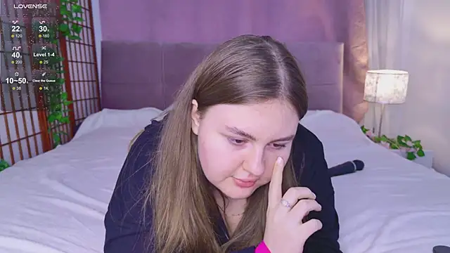 Mia  Peach online show from 03/01/25, 10:02