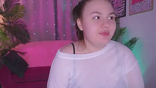 Mia  Peach online show from 03/20/25, 07:14