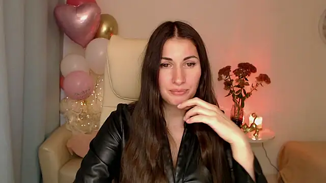 MaryMalory11 online show from 10/13/25, 10:39