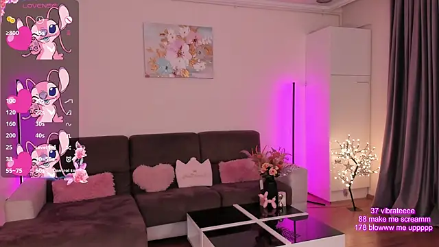 SweetAmeliaaa online show from 12/18/25, 09:18