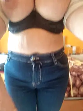 lamorbosa37 online show from 01/15/26, 12:30