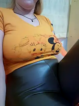 lamorbosa37 online show from 02/06/25, 05:19