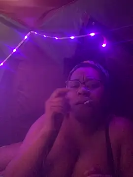 Snapshot of bustypothead chatting on 12/24/24, 12:55 bustypothead online show from 12/24/24, 12:55
