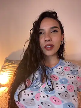 ThaliaRivera  online show from 03/18/26, 05:32