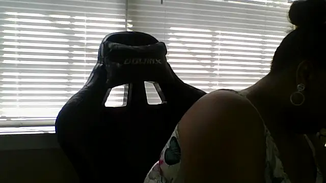 Snapshot of Badgirlbrittt chatting on 09/25/25, 04:46 Badgirlbrittt online show from 09/25/25, 04:46