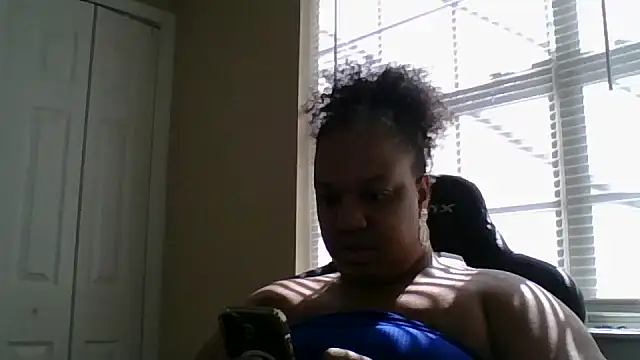 Snapshot of Badgirlbrittt chatting on 10/01/25, 06:34 Badgirlbrittt online show from 10/01/25, 06:34