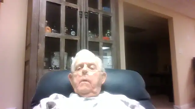 Snapshot of bootlegmanz chatting on 06/03/26, 01:06 bootlegmanz online show from 06/03/26, 01:06