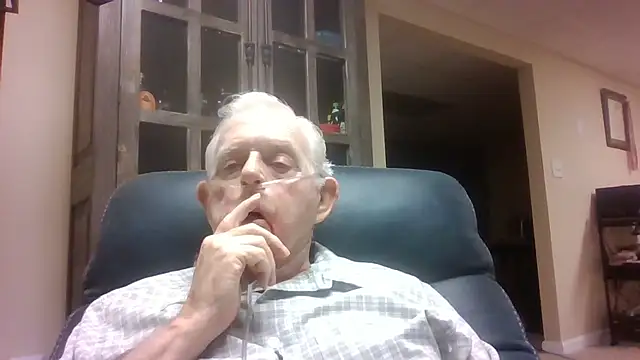 Snapshot of bootlegmanz chatting on 06/02/26, 01:00 bootlegmanz online show from 06/02/26, 01:00