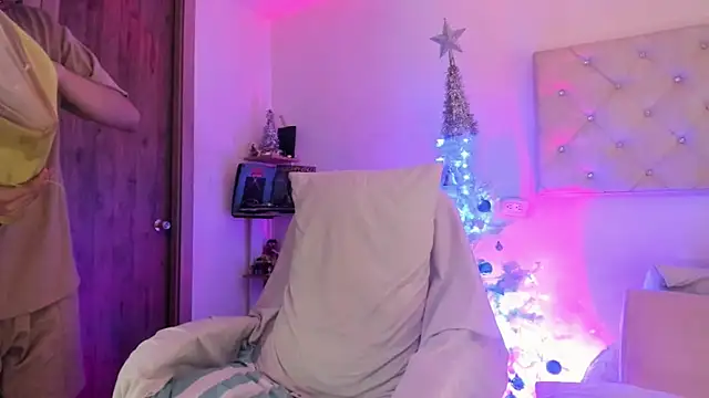 BarbieVenus online show from 12/17/25, 06:29