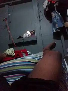 Algenis1232 online show from 10/25/25, 05:13