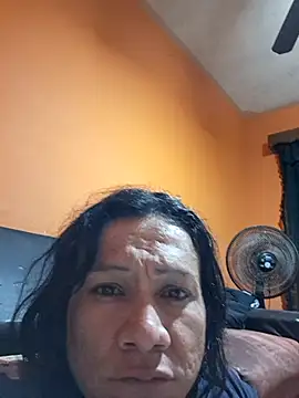 miicheele32 online show from 11/15/25, 07:56