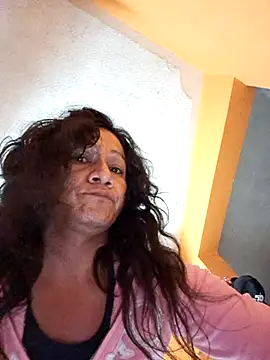 miicheele32 online show from 11/29/25, 08:47