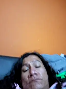 miicheele32 online show from 11/26/25, 06:57