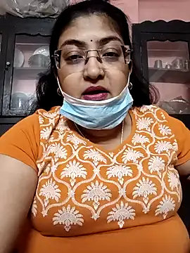 Snapshot of LAVERNIYA_ chatting on 01/24/25, 12:10 LAVERNIYA  online show from 01/24/25, 12:10