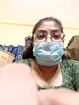 Snapshot of LAVERNIYA_ chatting on 03/20/25, 02:53 LAVERNIYA  online show from 03/20/25, 02:53