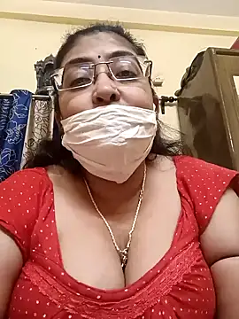 Snapshot of LAVERNIYA_ chatting on 01/29/25, 08:25 LAVERNIYA  online show from 01/29/25, 08:25