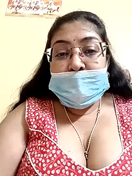 Snapshot of LAVERNIYA_ chatting on 02/09/25, 11:58 LAVERNIYA  online show from 02/09/25, 11:58
