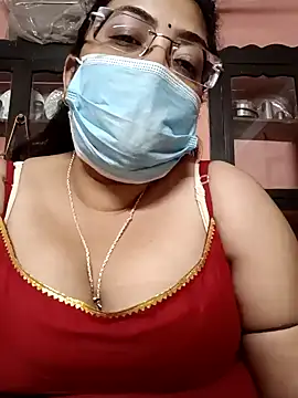 Snapshot of LAVERNIYA_ chatting on 02/13/25, 03:14 LAVERNIYA  online show from 02/13/25, 03:14