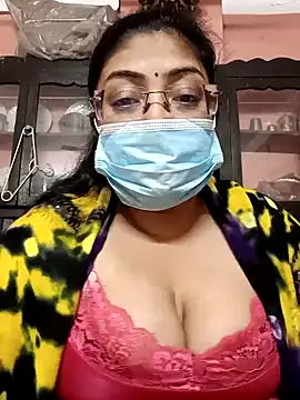 Snapshot of LAVERNIYA_ chatting on 01/10/25, 07:00 LAVERNIYA  online show from 01/10/25, 07:00