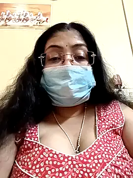 Snapshot of LAVERNIYA_ chatting on 02/09/25, 06:01 LAVERNIYA  online show from 02/09/25, 06:01