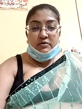 Snapshot of LAVERNIYA_ chatting on 03/02/25, 11:19 LAVERNIYA  online show from 03/02/25, 11:19