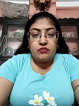 Snapshot of LAVERNIYA_ chatting on 01/21/25, 11:24 LAVERNIYA  online show from 01/21/25, 11:24