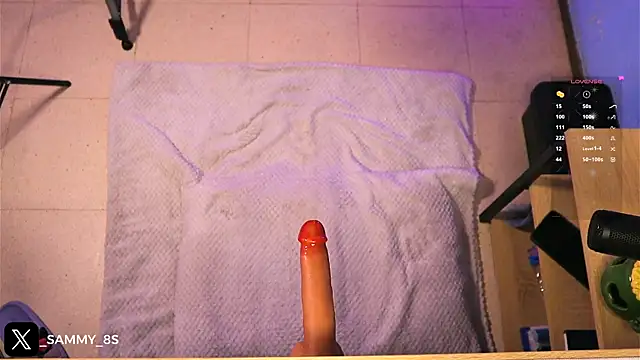 Snapshot of sammy__8 chatting on 09/19/25, 01:20 sammy 8 online show from 09/19/25, 01:20