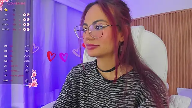 Snapshot of sophiecherry_ chatting on 02/17/25, 07:37 sophiecherry online show from 02/17/25, 07:37