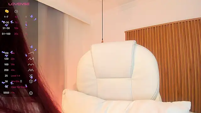 Snapshot of sophiecherry_ chatting on 09/15/25, 06:03 sophiecherry online show from 09/15/25, 06:03