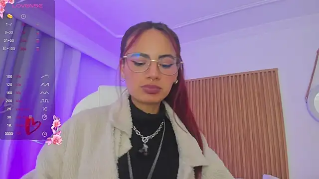Snapshot of sophiecherry_ chatting on 02/21/25, 05:13 sophiecherry online show from 02/21/25, 05:13