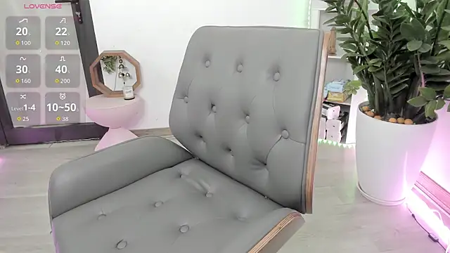 Snapshot of Zem-Fortunately chatting on 02/13/26, 03:50 Zem-Fortunately online show from 02/13/26, 03:50