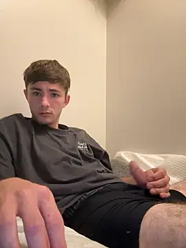 Snapshot of TheBestbrando88 chatting on 09/15/25, 03:18 TheBestbrando88 online show from 09/15/25, 03:18