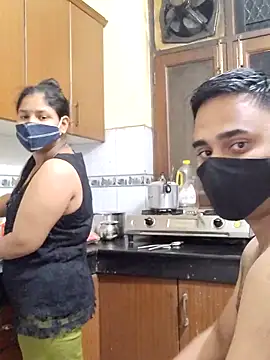 IND COUPLE1 online show from 02/19/25, 01:50