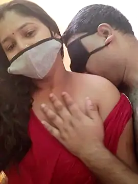 IND COUPLE1 online show from 03/18/26, 06:05