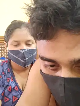 IND COUPLE1 online show from 02/12/25, 06:19