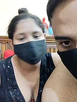 IND COUPLE1 online show from 03/03/25, 02:28