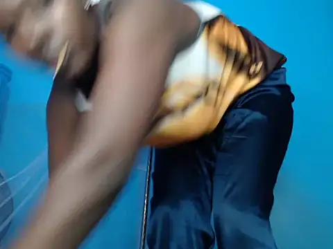 TrishaKalid online show from 10/30/25, 07:55