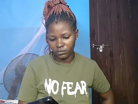 TrishaKalid online show from 12/16/25, 09:24