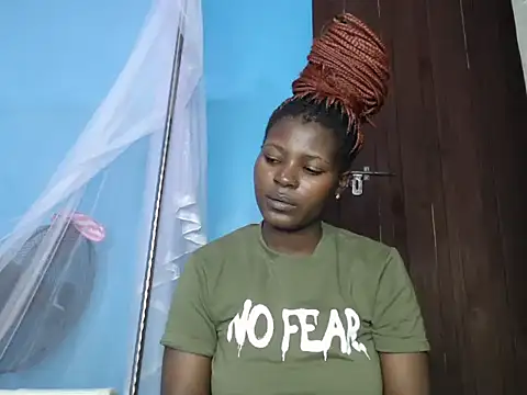 TrishaKalid online show from 12/15/25, 07:31